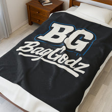 Load image into Gallery viewer, Blue outline BG Logo blanket